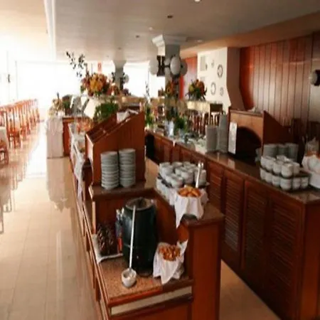 Vibra Riviera 酒店